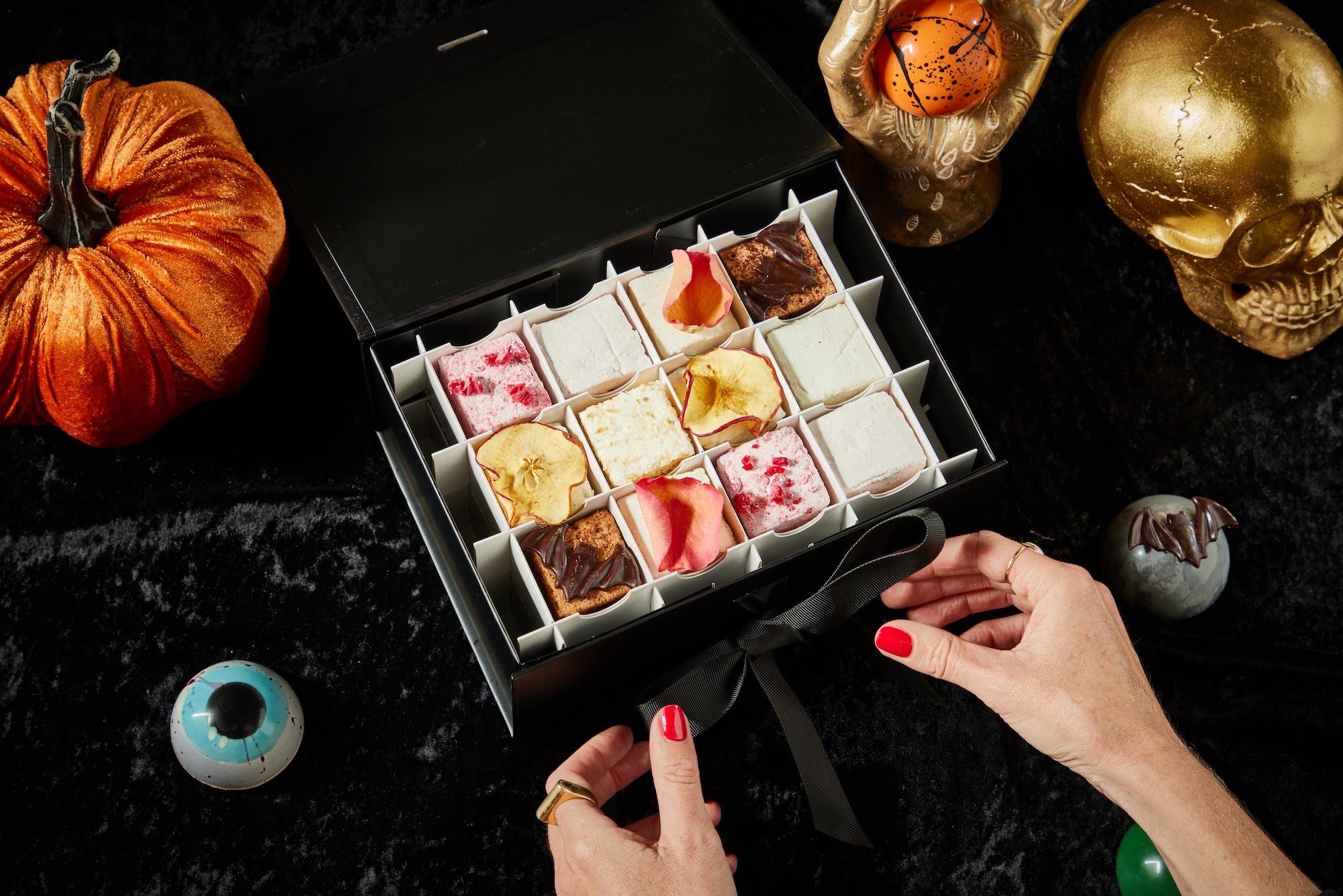 A peek inside our new boxes… – the marshmallowist